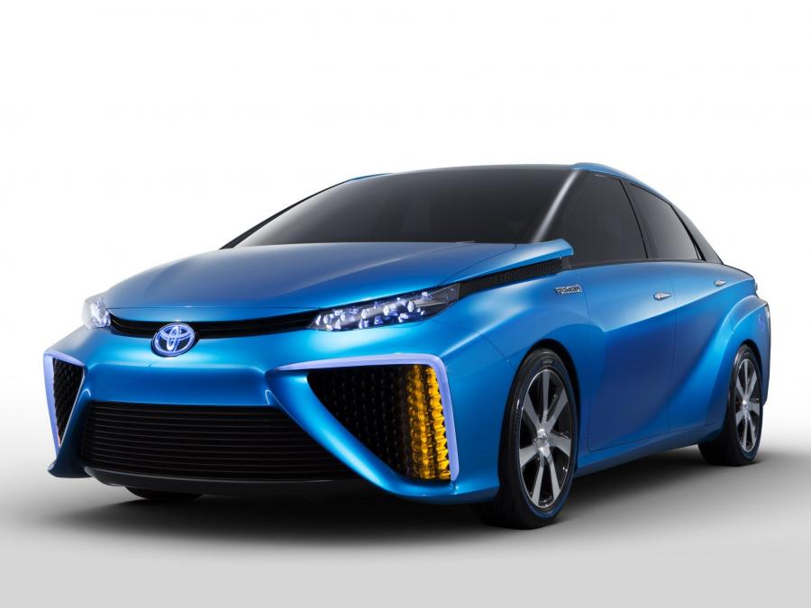  Toyota FCV Concept 2013 года  (фото 6 из 14)